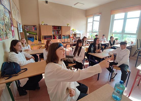 Grafika 4: Dzień drugi egzaminów kl. VIII - matematyka