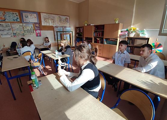 Grafika 8: Dzień drugi egzaminów kl. VIII - matematyka