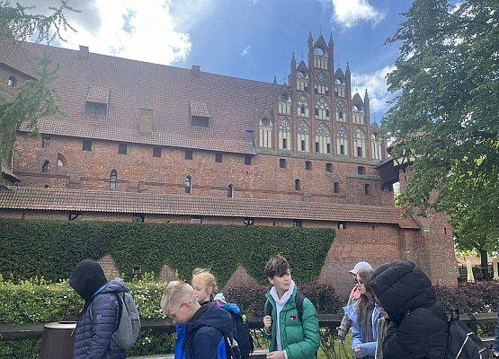 Grafika 13: Wyprawa klas V do Malborka