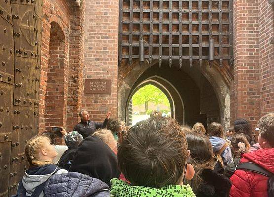 Grafika 14: Wyprawa klas V do Malborka