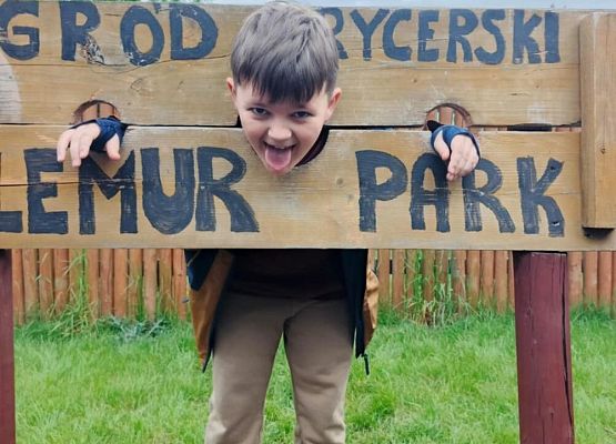 Grafika 4: IIIA w Lemur Parku w Rumi