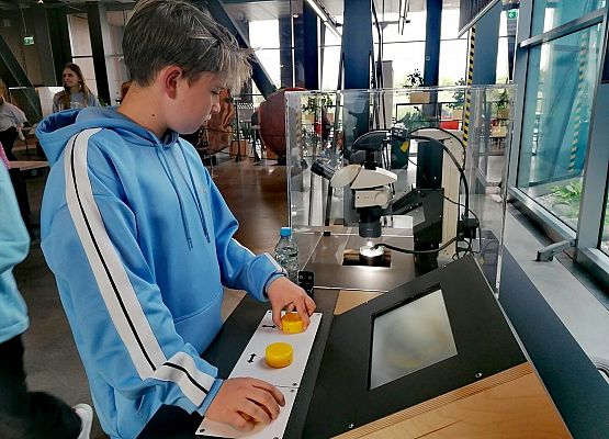 Grafika 9: Nasi uczniowie na projektowej wycieczce do Warszawy