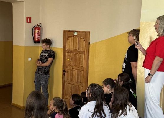 Grafika 11: Uroczyste otwarcie sali Samorządu Uczniowskiego