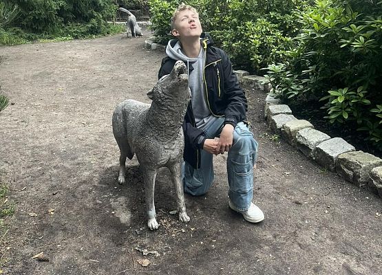 Grafika 41: Wycieczka klasy VIIIa do Wrocławia – miasta spotkań, krasnali i mostów 