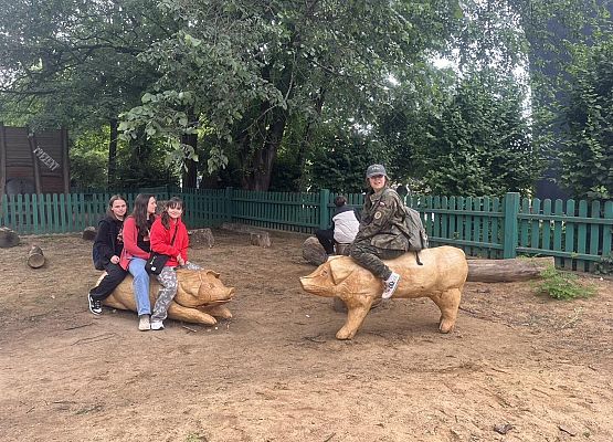 Grafika 56: Wycieczka klasy VIIIa do Wrocławia – miasta spotkań, krasnali i mostów 