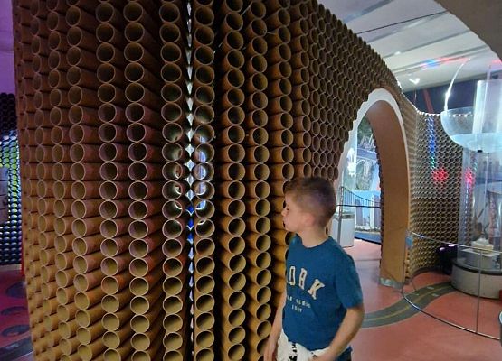 Grafika 7: Wycieczka klas I-III do Gdańska i Centrum Hewelianum