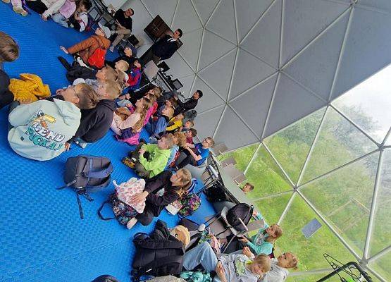 Grafika 18: Wycieczka klas I-III do Gdańska i Centrum Hewelianum