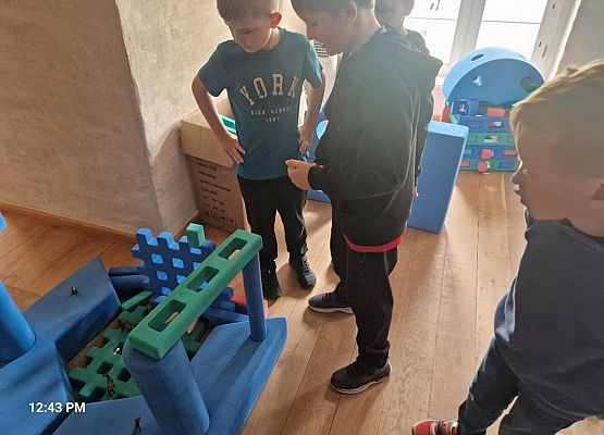 Grafika 22: Wycieczka klas I-III do Gdańska i Centrum Hewelianum