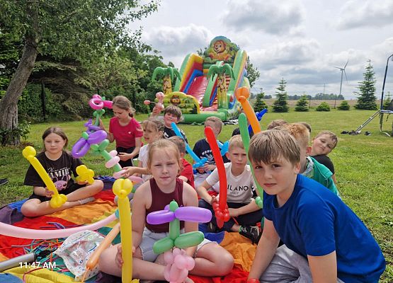 Grafika 9: Kreatywne zabawy w plenerze - zajęcia klasy IIB