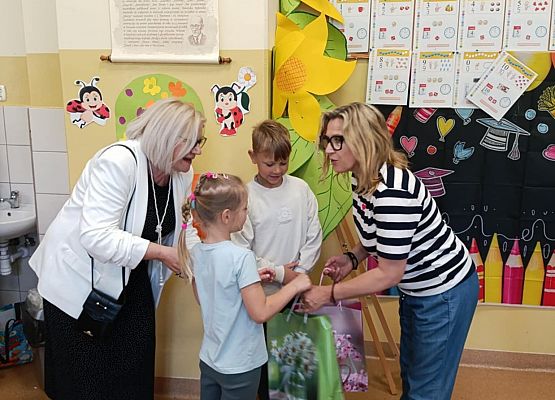 Grafika 10: Odwiedziny przedszkolaków z Wicka w naszej szkole