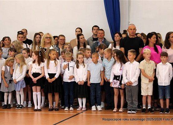 Grafika 4: Fotorelacja z uroczystego rozpoczęcia roku szkolnego 2025/2026