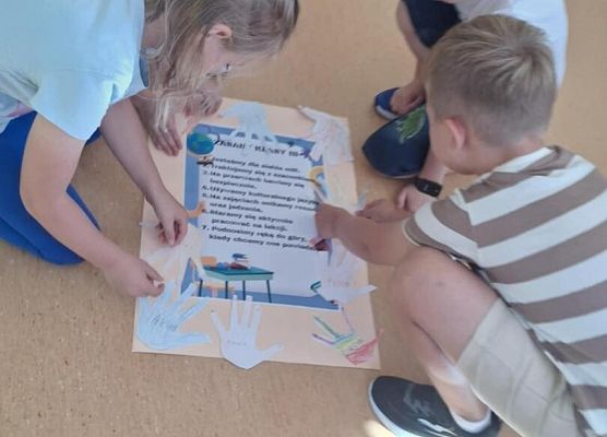 Grafika 4: Pierwszaki stworzyły swój regulamin postępowania i zachowania