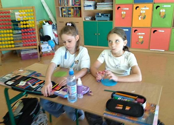 Grafika 19: 15 września 2025 - obchody Dnia Kropki w naszej szkole