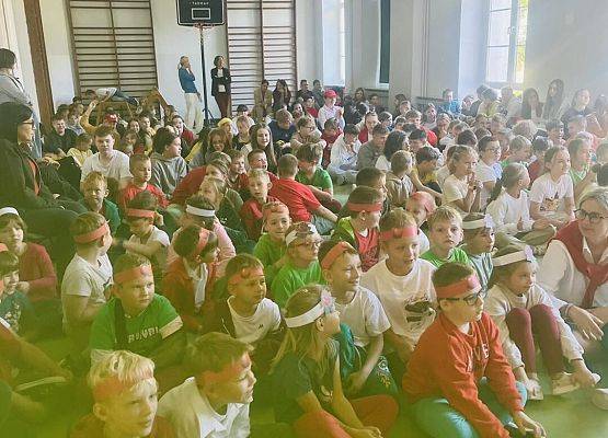 Grafika 5: Debata kandydatów do Samorządu Uczniowskiego 