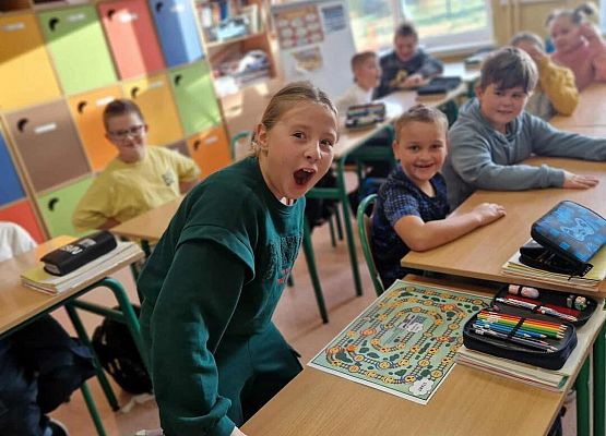 Grafika 6: Zajęcia z Panem Empatią w kl. IIIB w ramach Tygodnia Przeciwdziałania Przemocy i Budowania Relacji