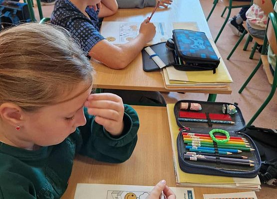 Grafika 7: Zajęcia z Panem Empatią w kl. IIIB w ramach Tygodnia Przeciwdziałania Przemocy i Budowania Relacji