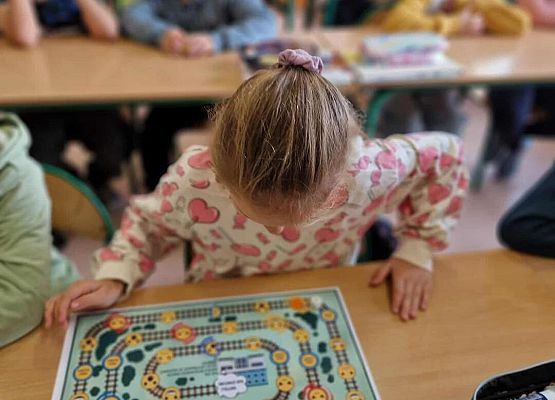 Grafika 9: Zajęcia z Panem Empatią w kl. IIIB w ramach Tygodnia Przeciwdziałania Przemocy i Budowania Relacji