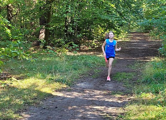 Grafika 4: Cztery razy podium w sztafetowych biegach przełajowych! 