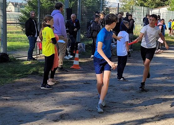 Grafika 6: Cztery razy podium w sztafetowych biegach przełajowych! 