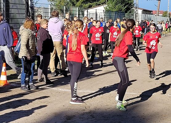 Grafika 12: Cztery razy podium w sztafetowych biegach przełajowych! 