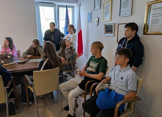Grafika 4: Wizyta uczniów klas VIII w Urzędzie Gminy