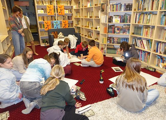 Grafika 7: Akcja NOC BIBLIOTEK w naszej szkolnej bibliotece