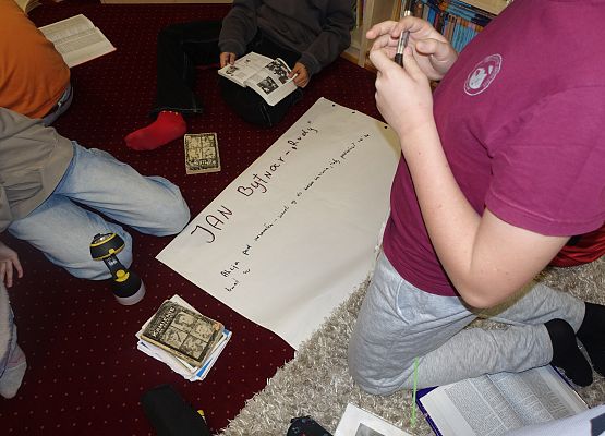 Grafika 8: Akcja NOC BIBLIOTEK w naszej szkolnej bibliotece