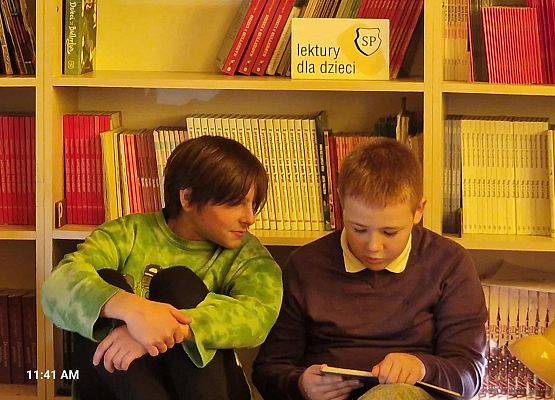 Grafika 3: NOC BIBLIOTEK tym razem z kl. VIB