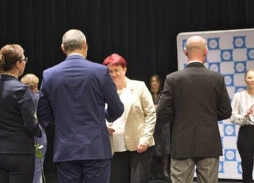 Grafika 2: Nauczycielka naszej szkoły, Pani Renata Maculewicz nagrodzona Medalem Komisji Edukacji Narodowej