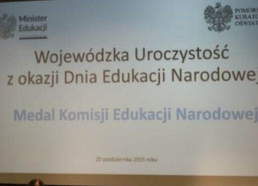 Grafika 5: Nauczycielka naszej szkoły, Pani Renata Maculewicz nagrodzona Medalem Komisji Edukacji Narodowej