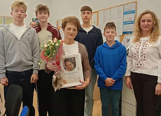 Grafika 3: Pani Genowefa Siwa odchodzi na emeryturę