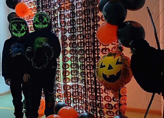 Grafika 9: Dyskoteka z okazji Dnia Dyni i Halloween dla klas I-III