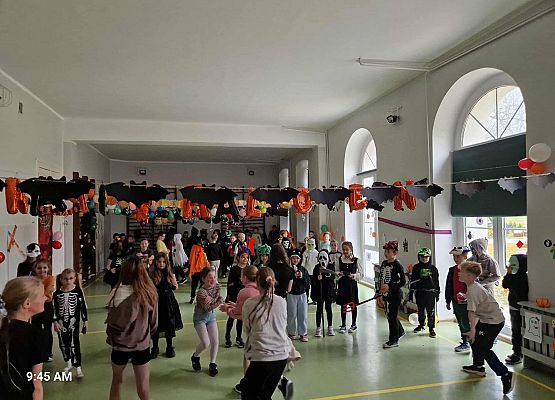 Grafika 16: Dyskoteka z okazji Dnia Dyni i Halloween dla klas I-III