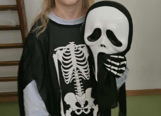 Grafika 24: Dyskoteka z okazji Dnia Dyni i Halloween dla klas I-III