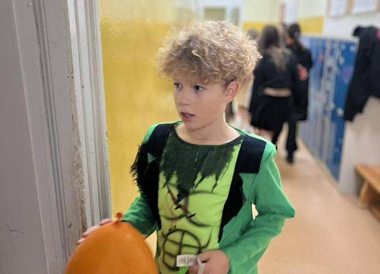 Grafika 12: Dyskoteka Halloweenowa dla klas IV–VIII