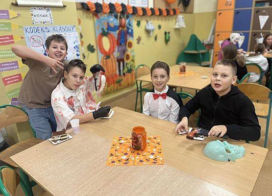 Grafika 5: Kawiarenka Samorządu Uczniowskiego podczas szkolnych dyskotek