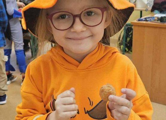 Grafika 7: Kawiarenka Samorządu Uczniowskiego podczas szkolnych dyskotek