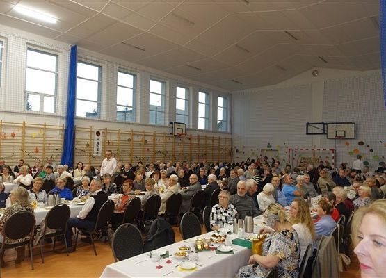 Grafika 42: Dzień Seniora w naszej szkole! 