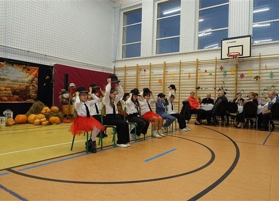 Grafika 46: Dzień Seniora w naszej szkole! 