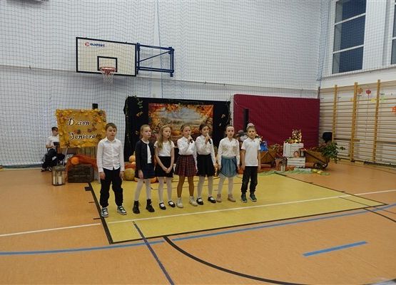 Grafika 57: Dzień Seniora w naszej szkole! 