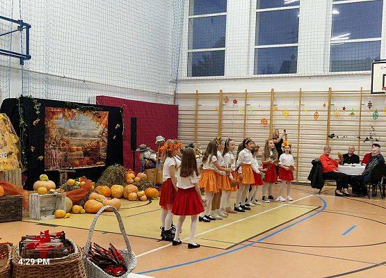 Grafika 38: Fotorelacja z obchodów Dnia Seniora w naszej szkole