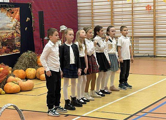 Grafika 57: Fotorelacja z obchodów Dnia Seniora w naszej szkole