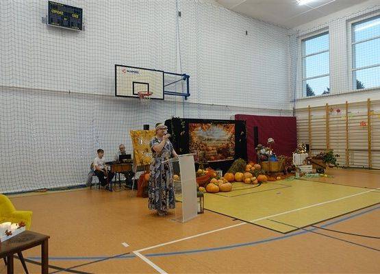 Grafika 12: Fotorelacja z obchodów Dnia Seniora w naszej szkole