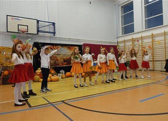 Grafika 25: Fotorelacja z obchodów Dnia Seniora w naszej szkole