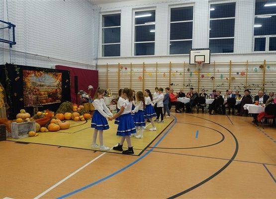 Grafika 31: Fotorelacja z obchodów Dnia Seniora w naszej szkole