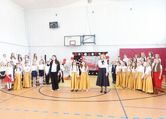 Grafika 39: Fotorelacja z apelu poświęconego 107. rocznicy odzyskania przez Polskę niepodległości