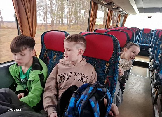 Grafika 26: Przygody skarpetek w Teatrze Tęcza w Słupsku - wyjazd uczniów klas I-III