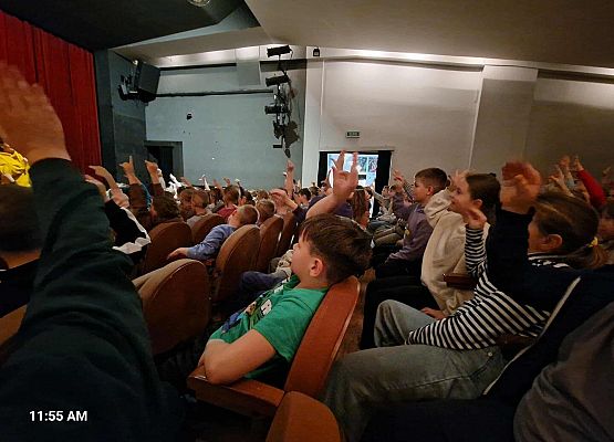 Grafika 29: Przygody skarpetek w Teatrze Tęcza w Słupsku - wyjazd uczniów klas I-III