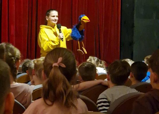 Grafika 30: Przygody skarpetek w Teatrze Tęcza w Słupsku - wyjazd uczniów klas I-III