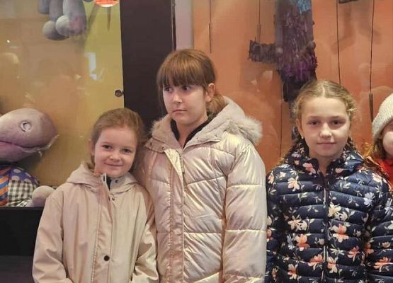 Grafika 31: Przygody skarpetek w Teatrze Tęcza w Słupsku - wyjazd uczniów klas I-III